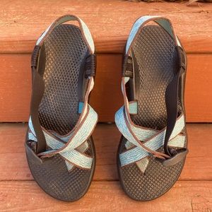 Chacos Size 6